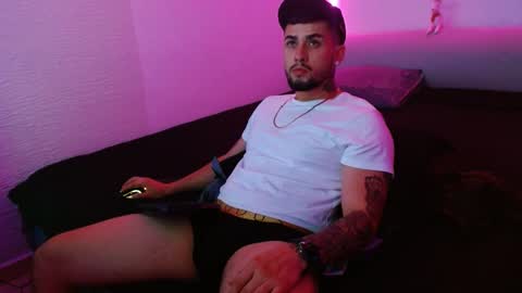 lliamm 2 online show from 01/26/25, 06:07