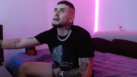 lliamm 2 online show from 01/30/25, 01:11