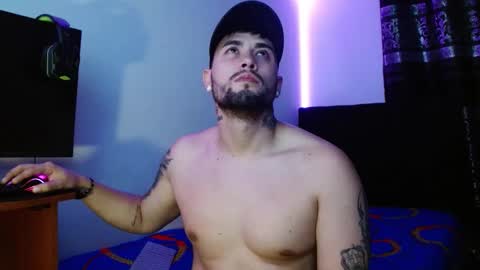 lliamm 2 online show from 01/12/26, 05:34