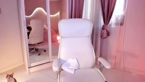 Kloe see you 28-11  to celebrate my birthday online show from 03/11/25, 02:21