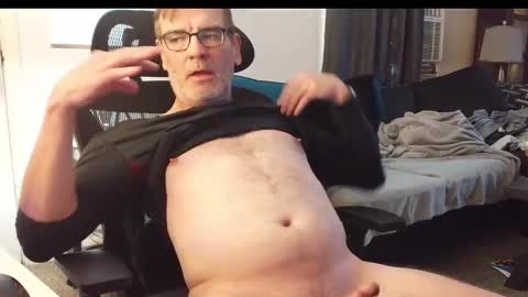 Snapshot of lngdickdaddy chatting on 10/30/25, 06:41 LongDick Daddy online show from 10/30/25, 06:41