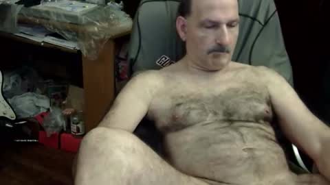 loades182025 online show from 09/26/25, 05:00