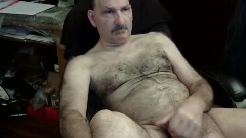 loades182025 online show from 02/02/26, 03:05