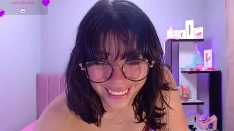 Snapshot of loaluxury chatting on 02/22/25, 11:35 Pamela online show from 02/22/25, 11:35