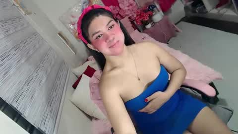 Snapshot of lobotara69 chatting on 09/29/25, 08:19 Thea online show from 09/29/25, 08:19