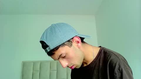 logaan_grey online show from 01/11/26, 04:34