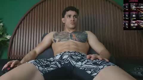 logan_griffin online show from 12/20/25, 06:20