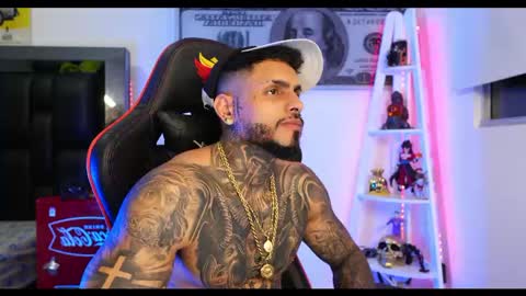 logan_hugh8 online show from 03/09/25, 04:49