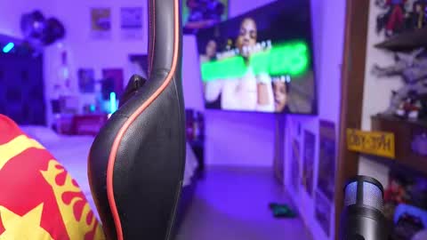 logan_hugh8 online show from 03/11/26, 04:18