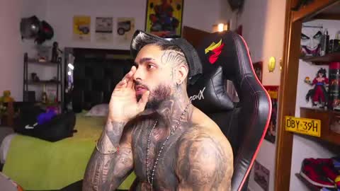 logan_hugh8 online show from 06/03/26, 04:48