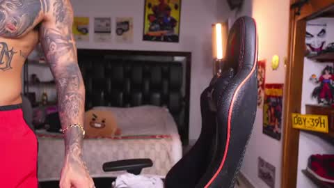 logan_hugh8 online show from 07/01/26, 10:31