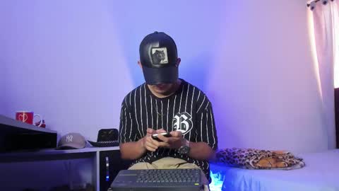 Snapshot of logan_morris777 chatting on 02/07/25, 09:15 Logan morris online show from 02/07/25, 09:15