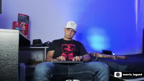 Snapshot of logan_morris777 chatting on 03/01/25, 10:21 Logan morris online show from 03/01/25, 10:21