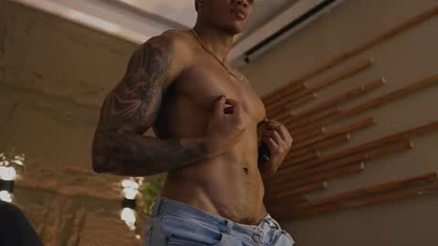 logan_varela online show from 01/11/26, 12:37