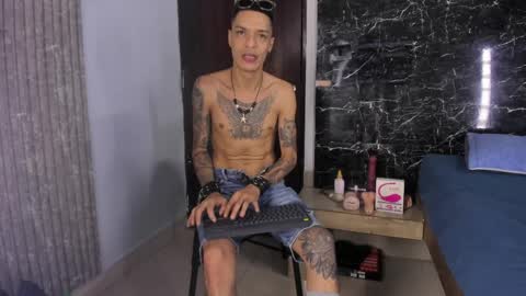 Snapshot of logan_wollff chatting on 04/07/26, 07:58 logan_wollff online show from 04/07/26, 07:58