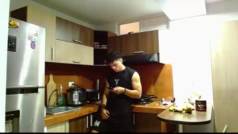 Snapshot of loganandrwz chatting on 02/24/26, 06:06 Loganandrwz online show from 02/24/26, 06:06