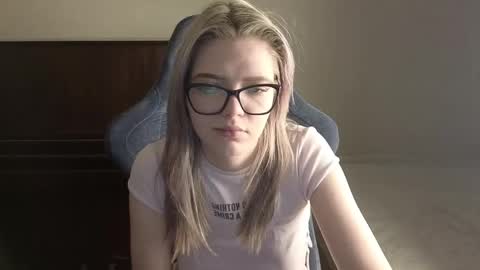 Logan and Katana online show from 03/26/26, 02:11