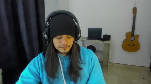 Snapshot of loganhot22 chatting on 01/12/25, 05:56 Logan online show from 01/12/25, 05:56