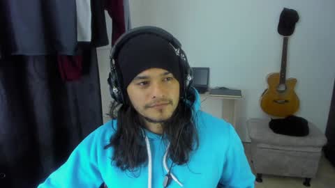 Snapshot of loganhot22 chatting on 01/15/25, 05:40 Logan online show from 01/15/25, 05:40