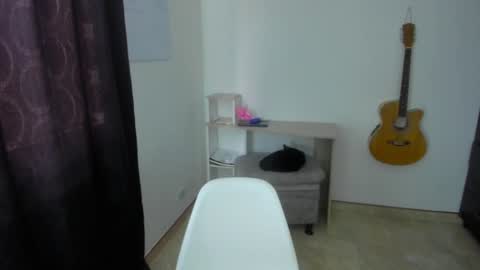 Snapshot of loganhot22 chatting on 01/28/25, 06:07 Logan online show from 01/28/25, 06:07