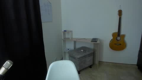 Snapshot of loganhot22 chatting on 02/18/25, 10:58 Logan online show from 02/18/25, 10:58