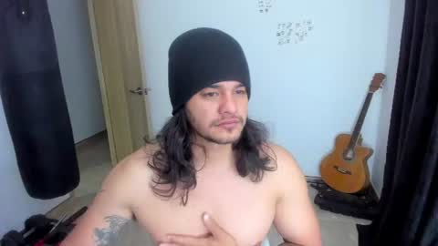 Snapshot of loganhot22 chatting on 06/18/26, 05:41 Logan online show from 06/18/26, 05:41