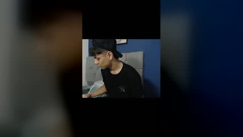 loganjhonson19 online show from 04/19/26, 02:33