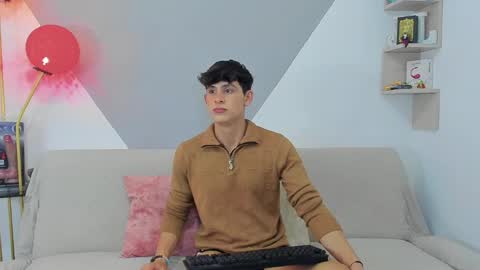 loganoficialx online show from 03/11/25, 08:30