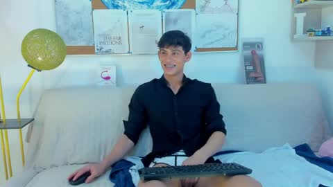 loganoficialx online show from 04/23/26, 08:00