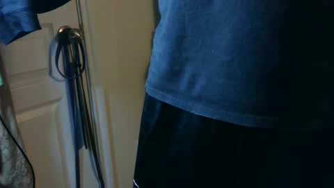 Snapshot of loganreaves69 chatting on 12/16/24, 03:30 Logan Reaves online show from 12/16/24, 03:30