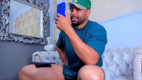 U can call me Logan online show from 10/18/25, 03:20