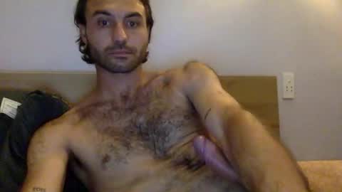 logeil27 online show from 11/03/25, 05:42
