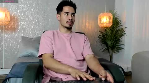 Loghan online show from 09/28/25, 03:34