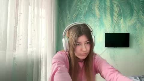 Kate online show from 04/16/26, 06:36