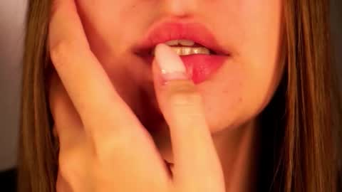 Elza online show from 10/22/25, 06:07