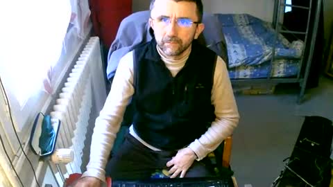 lokoum39 online show from 12/11/24, 11:19