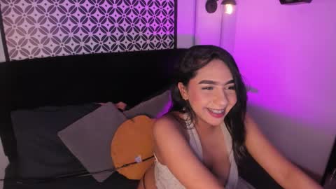 Snapshot of lola_12_ chatting on 03/18/26, 01:03 Lola online show from 03/18/26, 01:03