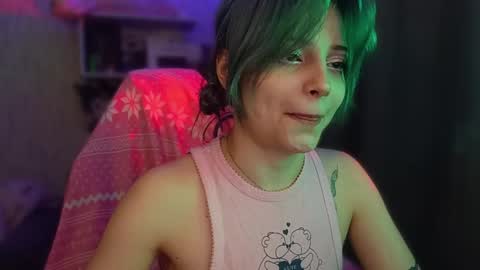 lola online show from 12/01/25, 05:45