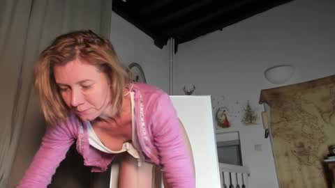 lola_belgium online show from 01/30/25, 08:21