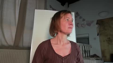 lola_belgium online show from 03/02/25, 04:32