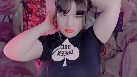 Snapshot of lola_chi chatting on 02/01/25, 11:48 Lola Chi online show from 02/01/25, 11:48