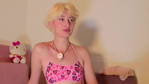 Lola . online show from 05/15/26, 10:39