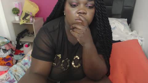 lola_honney online show from 01/17/25, 02:08