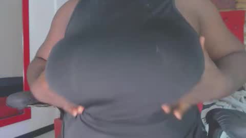 lola_honney online show from 04/11/26, 11:03