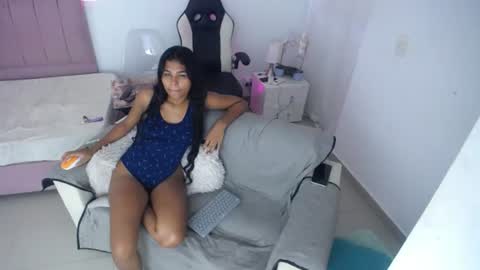 Snapshot of lola_lustrum chatting on 06/26/26, 04:11 lola_lustrum online show from 06/26/26, 04:11