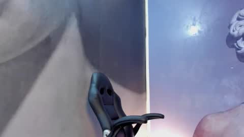 lola red online show from 02/28/25, 11:34