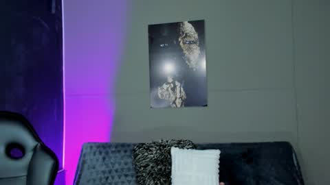 lola red online show from 02/04/26, 07:31