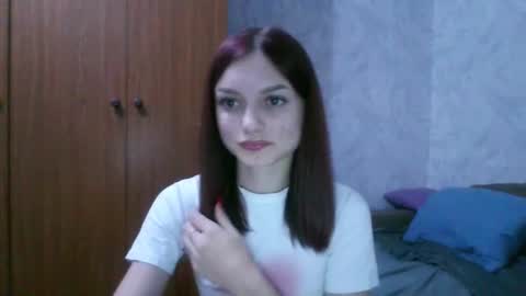 lola_sweetglow online show from 07/19/26, 08:01