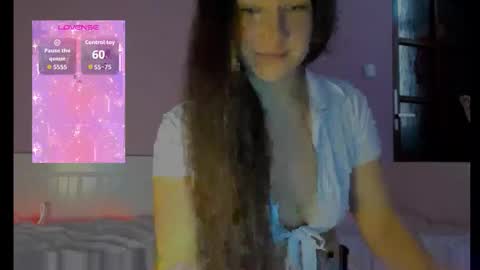 Lola online show from 12/22/25, 11:40