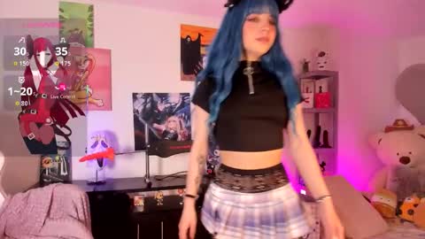 Snapshot of lolaa_bunnyy chatting on 11/09/25, 05:22 Lola Bunny online show from 11/09/25, 05:22